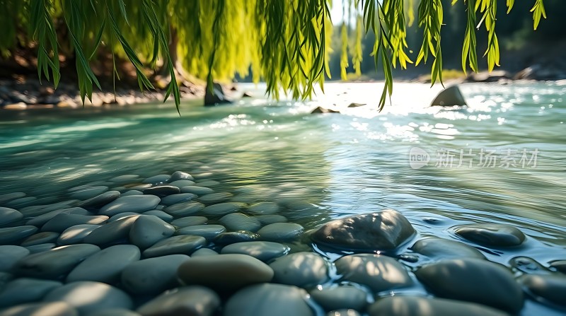 碧波轻拂石滩绿柳垂