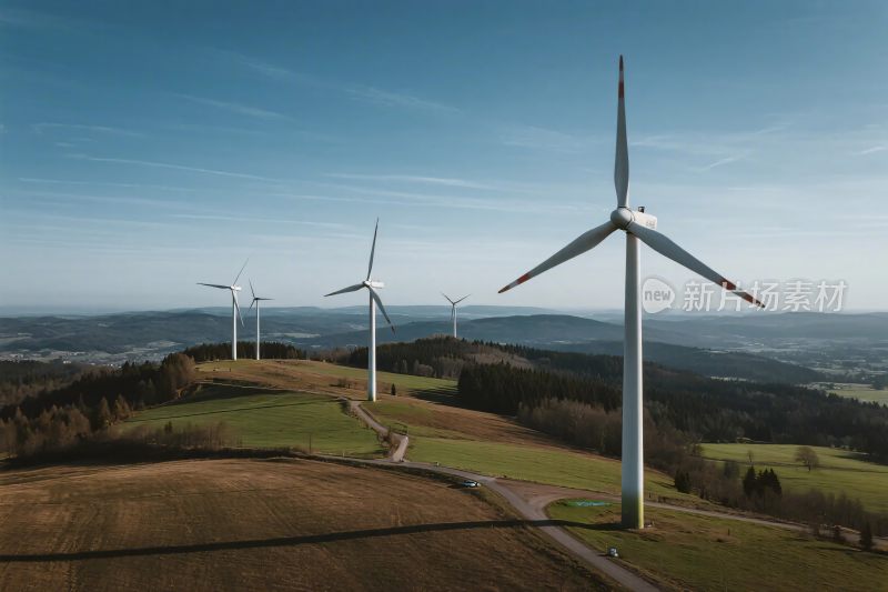 风力发电机与自然风景
