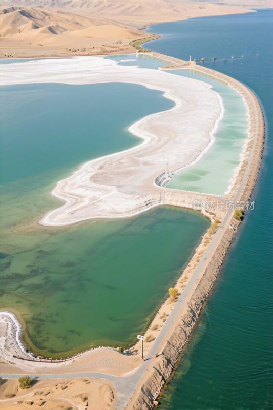 航拍盐湖水域地貌