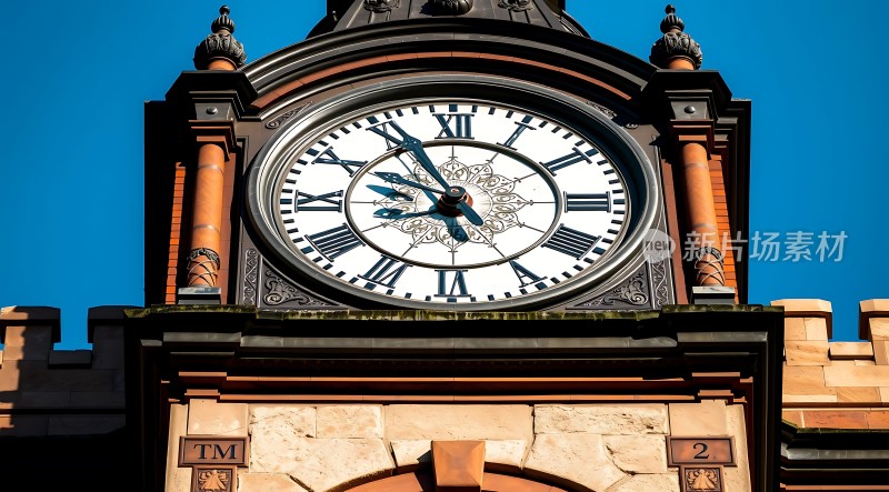 钟楼上的罗马数字时钟