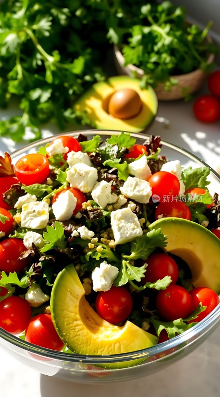 牛油果番茄沙拉清新健康