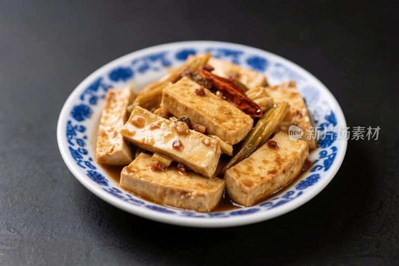 美味豆腐菜肴图