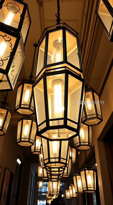 复古吊灯长廊