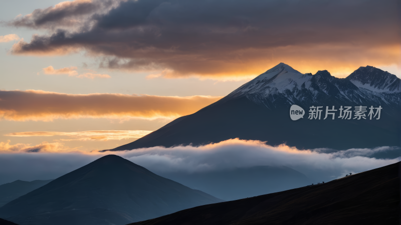 天上几朵云山远处一座山