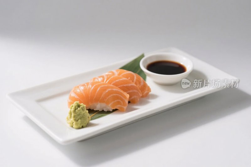 三文鱼寿司美食图