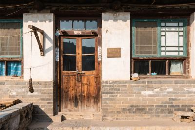 老院子木门与砖墙 老院子木门与砖墙