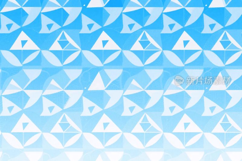 蓝色三角形几何图案