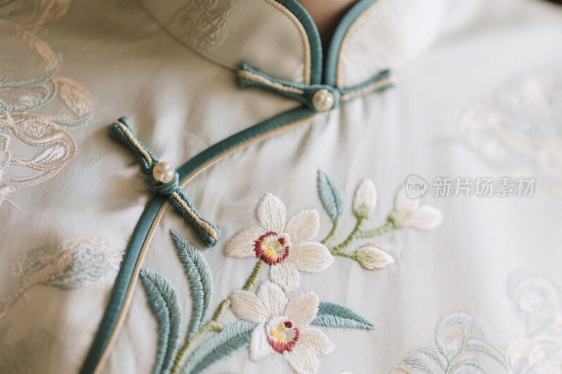 传统服饰刺绣特写