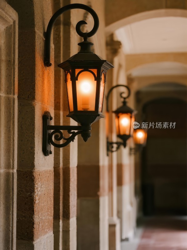 欧式建筑暖光壁灯