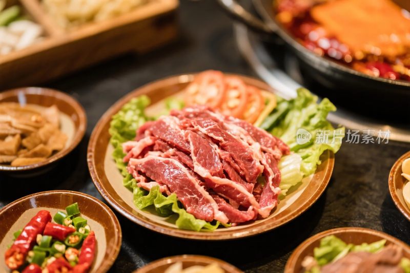 火锅食材展示照片