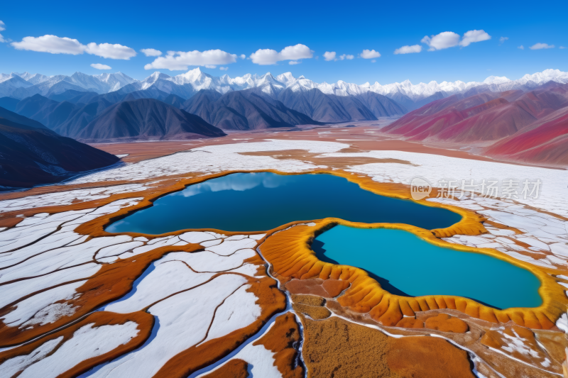 山上有雪中间一个湖高清风景图片