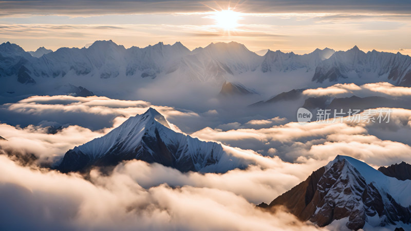 雪山照片日出阳光山峰云海自然生态环境风景