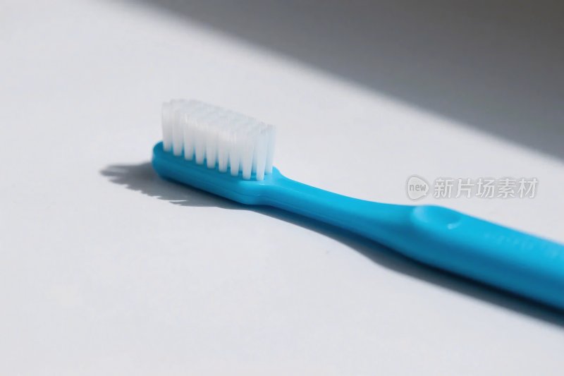 蓝色牙刷