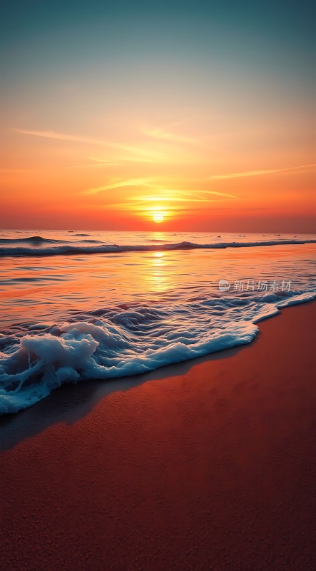 日落时分的海滩景色