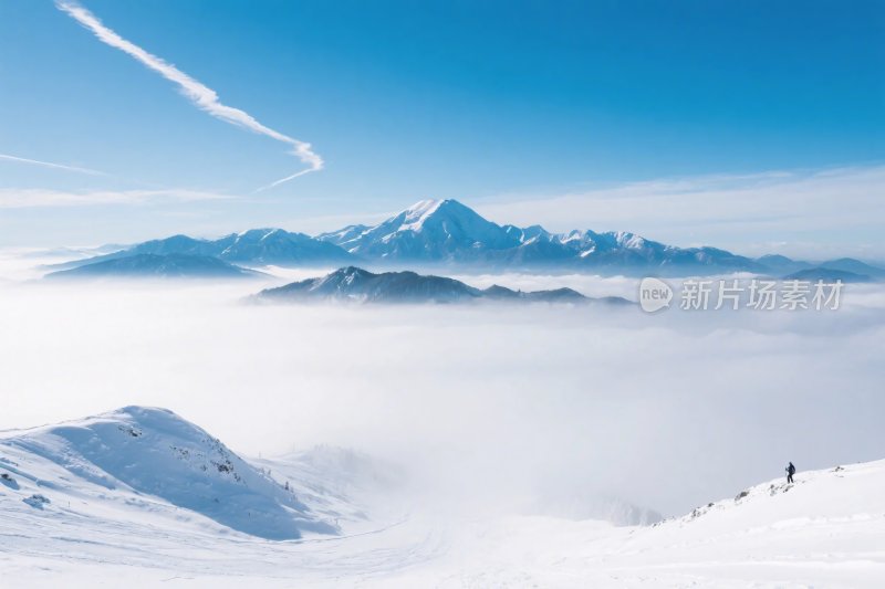 雪山云海美景