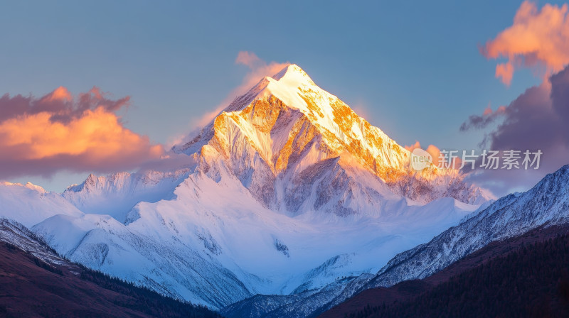 日照金山宏伟雪山自然风光壁纸背景图