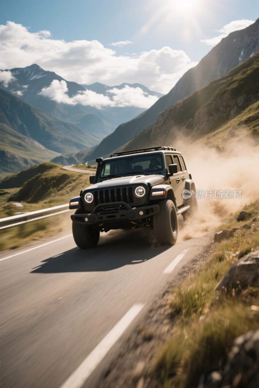 山间公路上行驶的越野汽车
