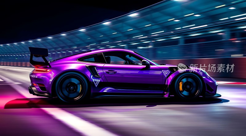 紫色赛车疾驰赛道夜色中速度与激情碰撞