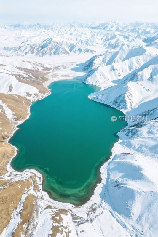 雪山湖泊自然风光