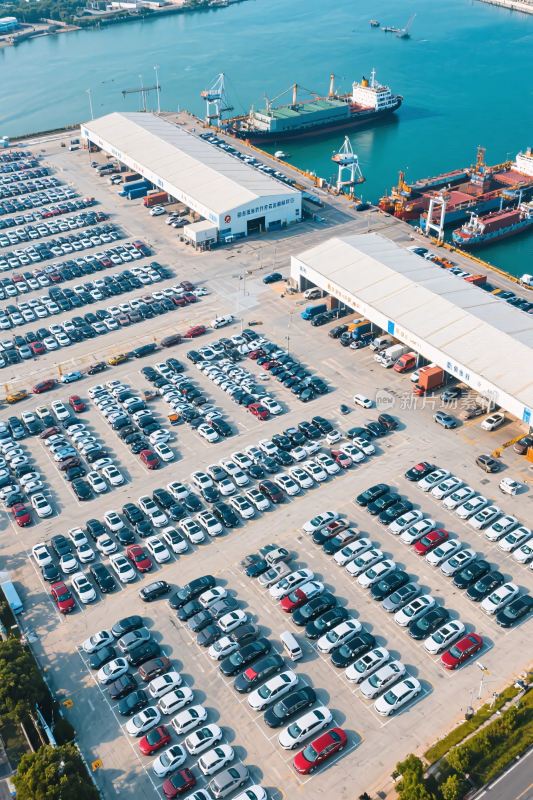港口货运停车场航拍图