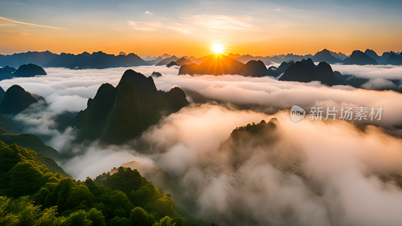 桂林山水照片山峰云海群山云雾缭绕自然风景