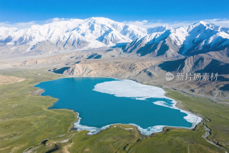 雪山湖泊自然风光