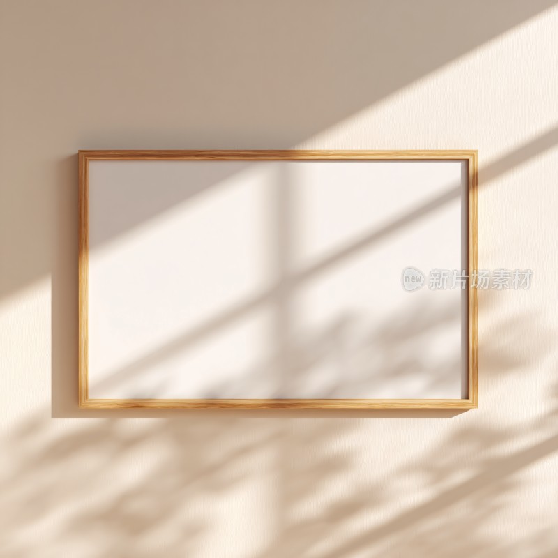 墙上木框画与光影场景