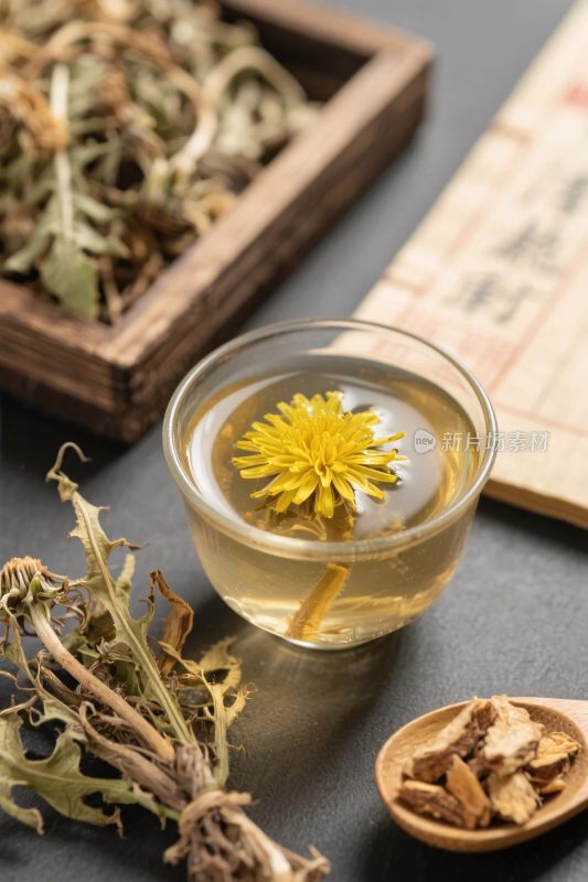 中医药材泡药场景