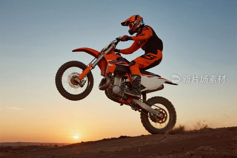 越野摩托空中骑行