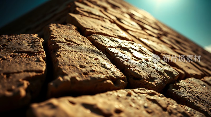 阳光下的砖墙纹理