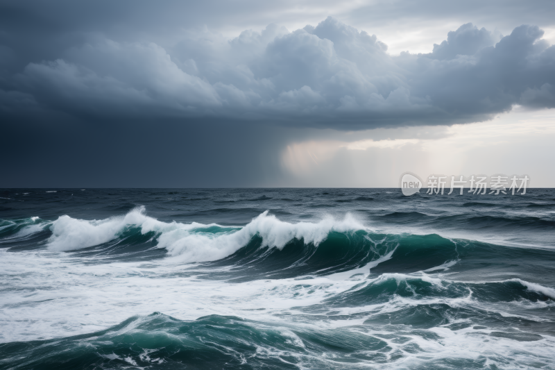 海洋上空的暴风雨海浪拍打着风光风景图片