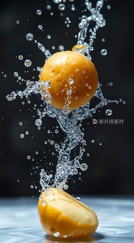 水花四溅的土豆