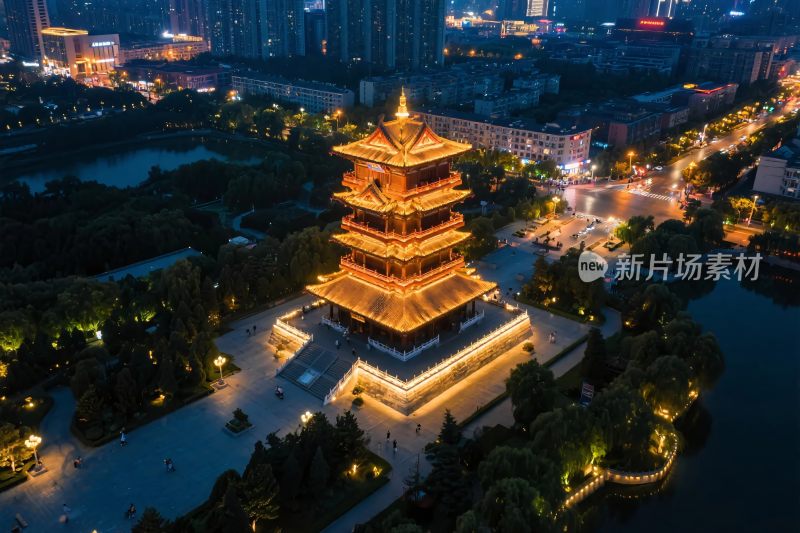 城市古塔夜景俯瞰