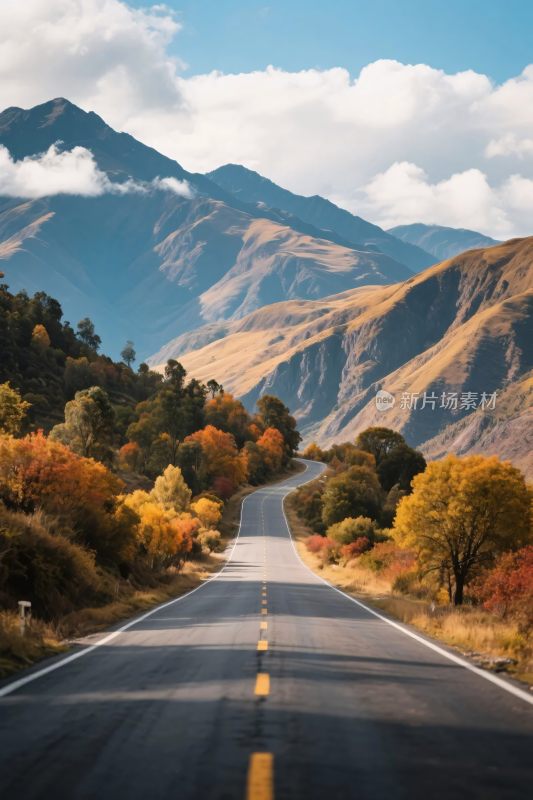 秋日山间公路美景