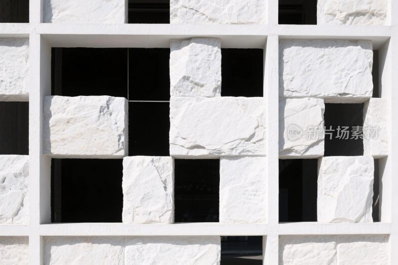 现代石块镂空墙面