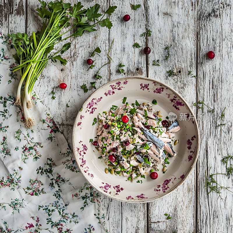 香菜青豆沙拉配烟熏三文鱼