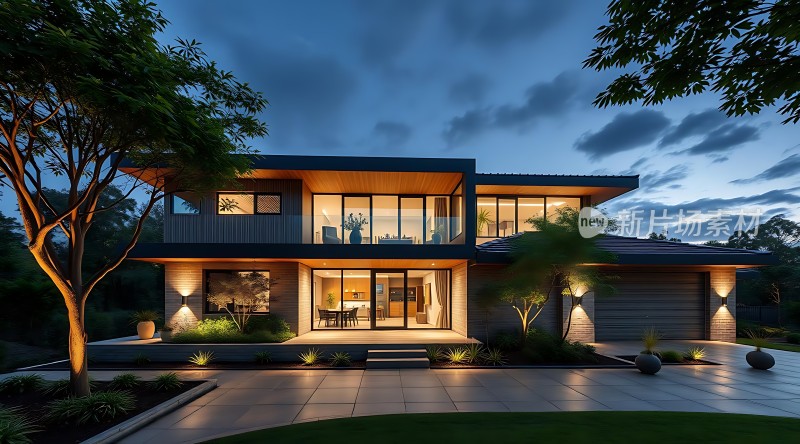 现代别墅夜景灯光璀璨绿意盎然