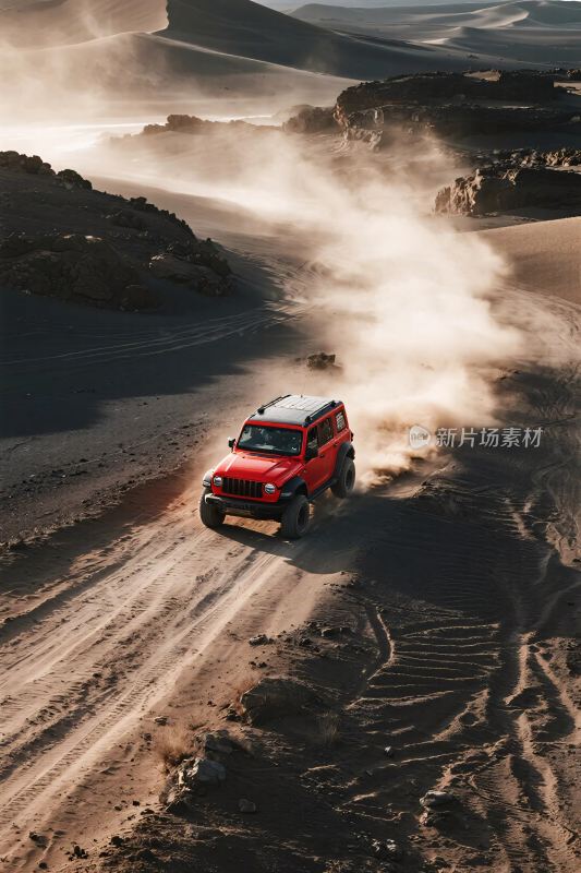 红色越野车驰骋于荒漠道路