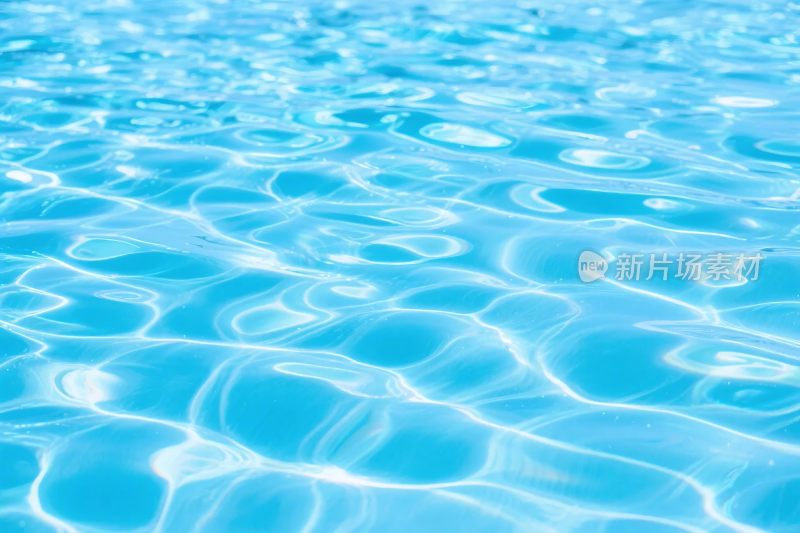 蓝色波纹水面