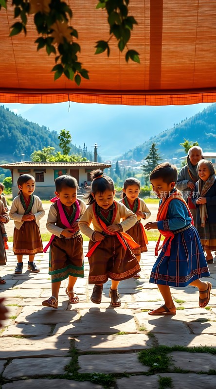 藏族儿童欢快起舞