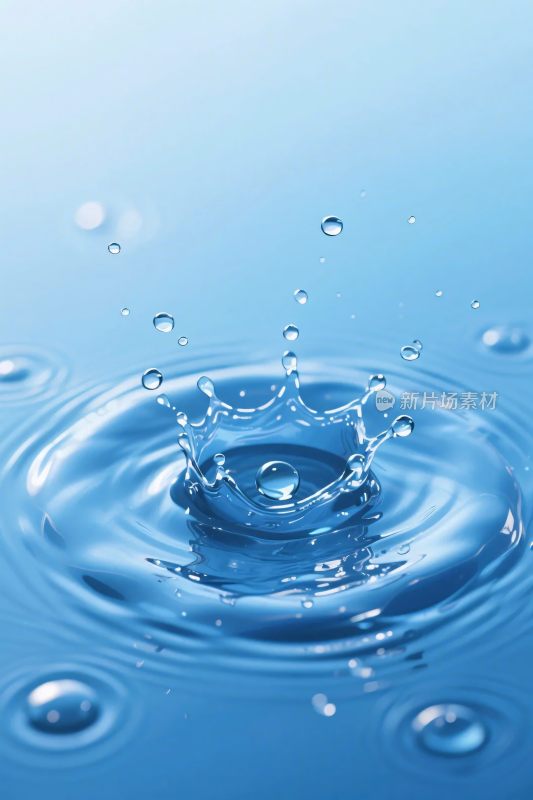 水滴涟漪特写图