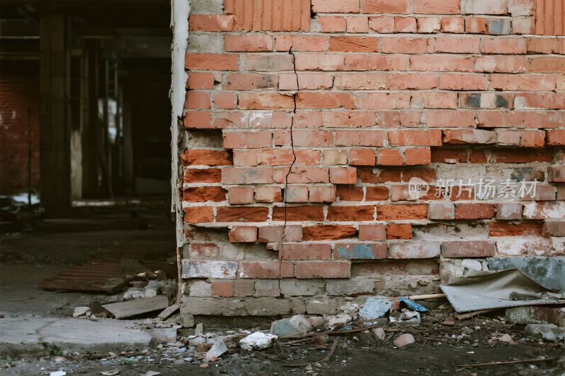 老旧红砖墙废墟场景