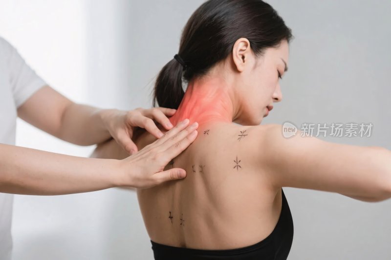 理疗场景按摩图