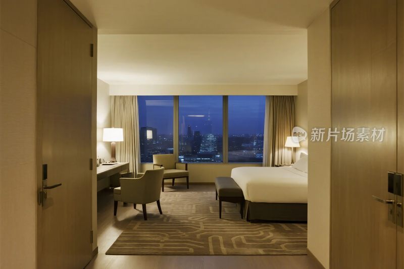 酒店客房室内夜景