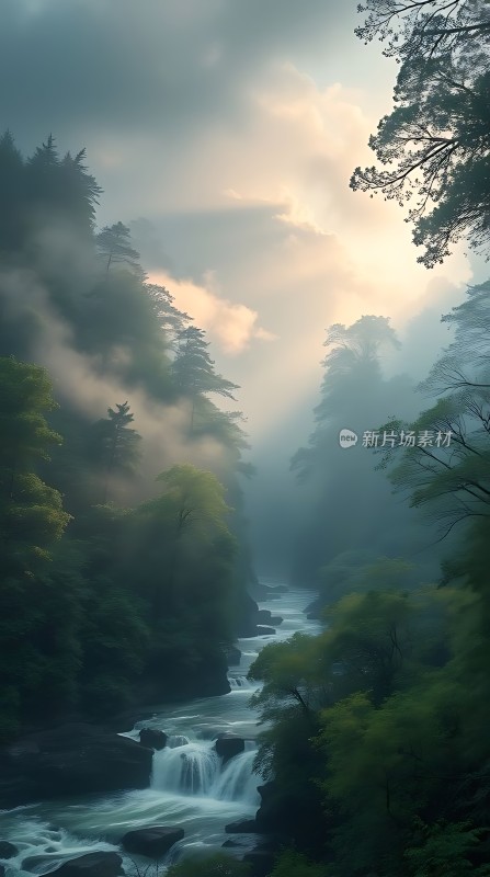 晨雾中的森林瀑布