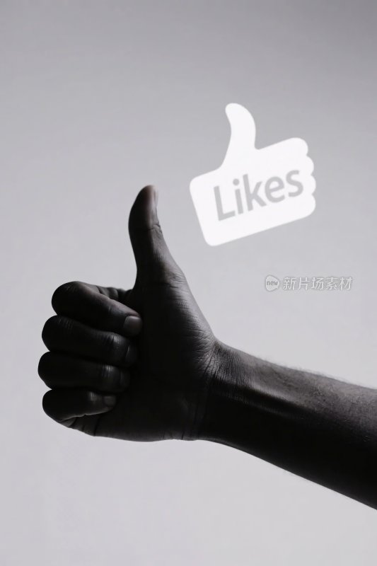 点赞手势与社交媒体图标