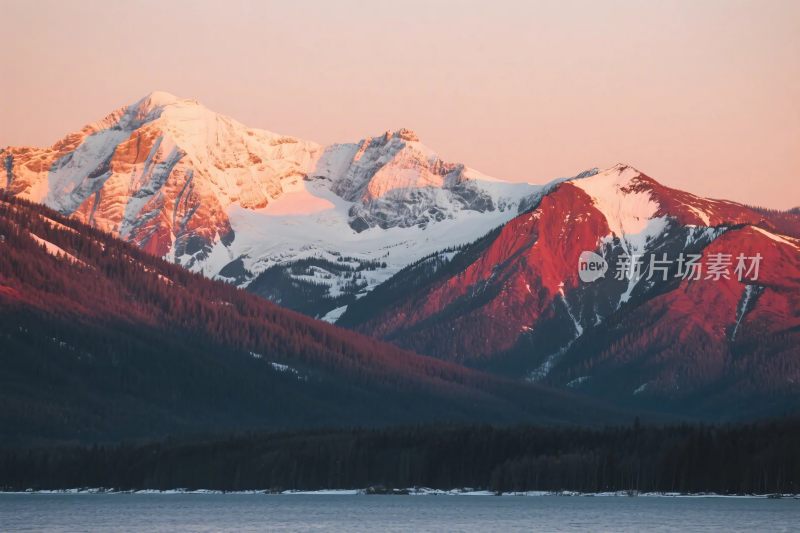 雪山湖泊自然风景