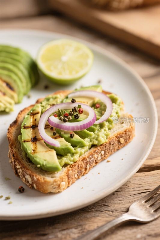 牛油果三明治美食