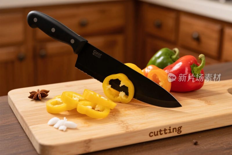 厨房切菜准备食材