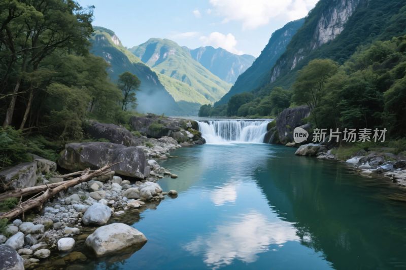 山间瀑布溪流美景